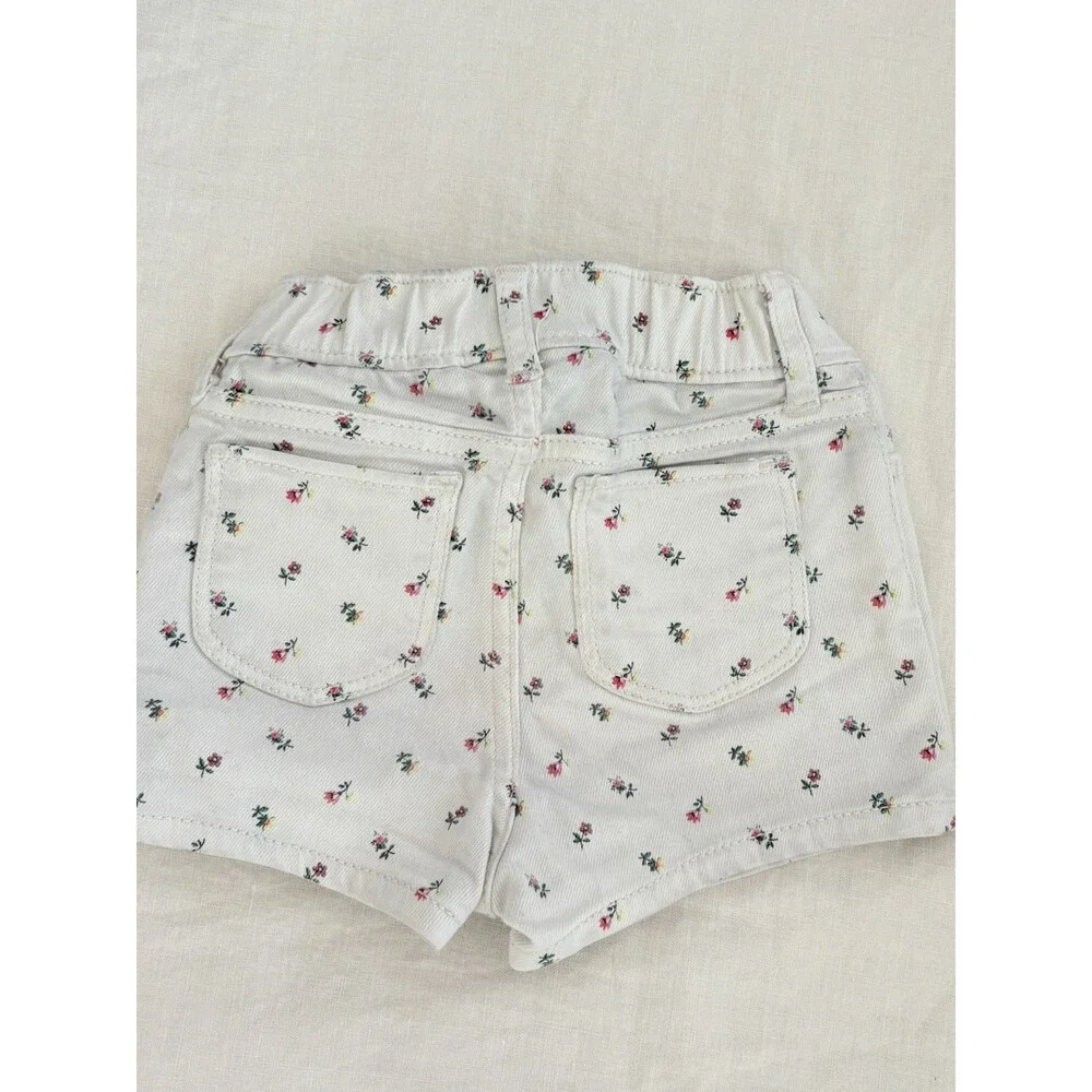 Gap Denim White With Flowers Shorts Size 2T Toddler